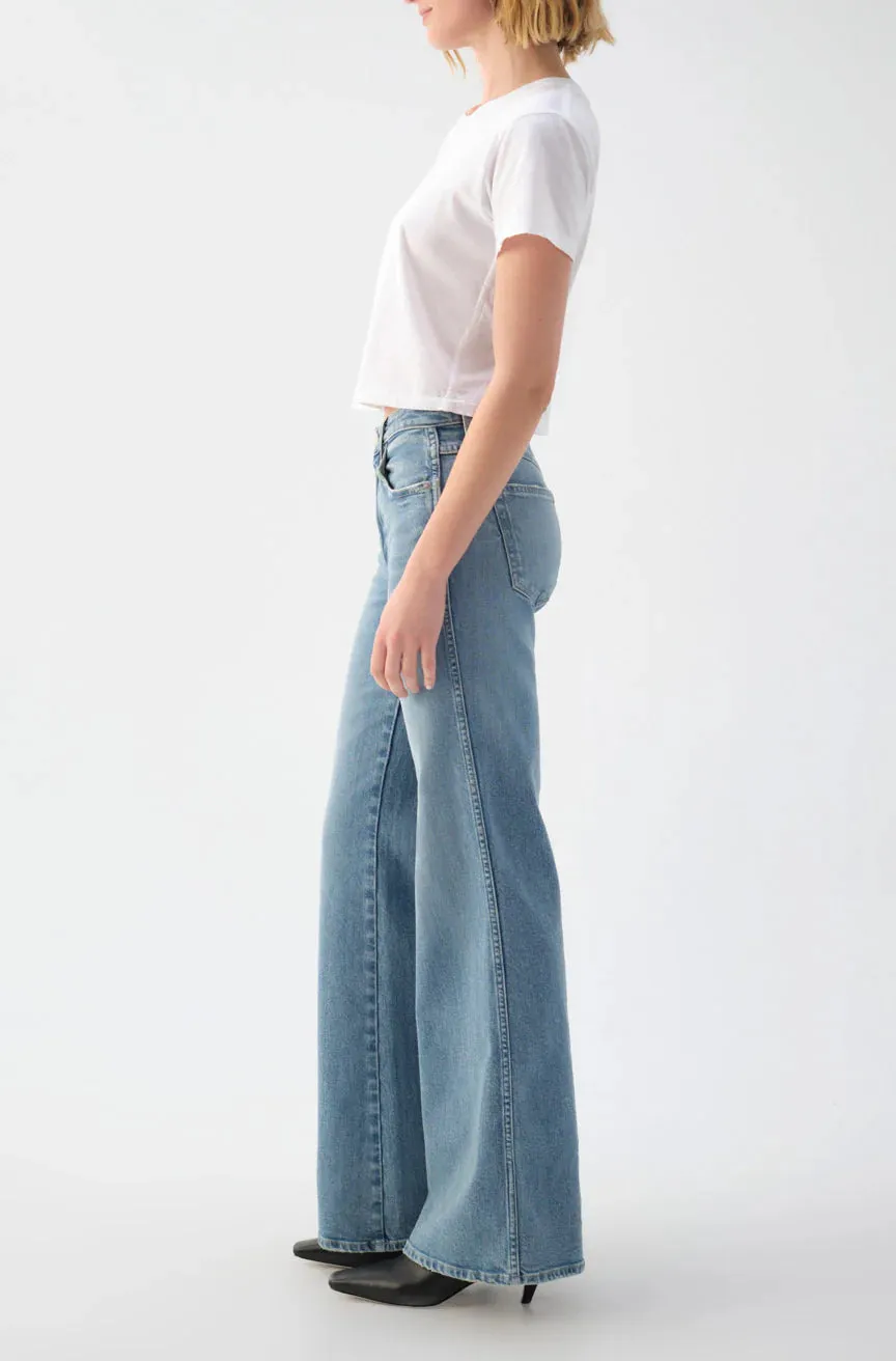 AMO Anita Flare in Eternal