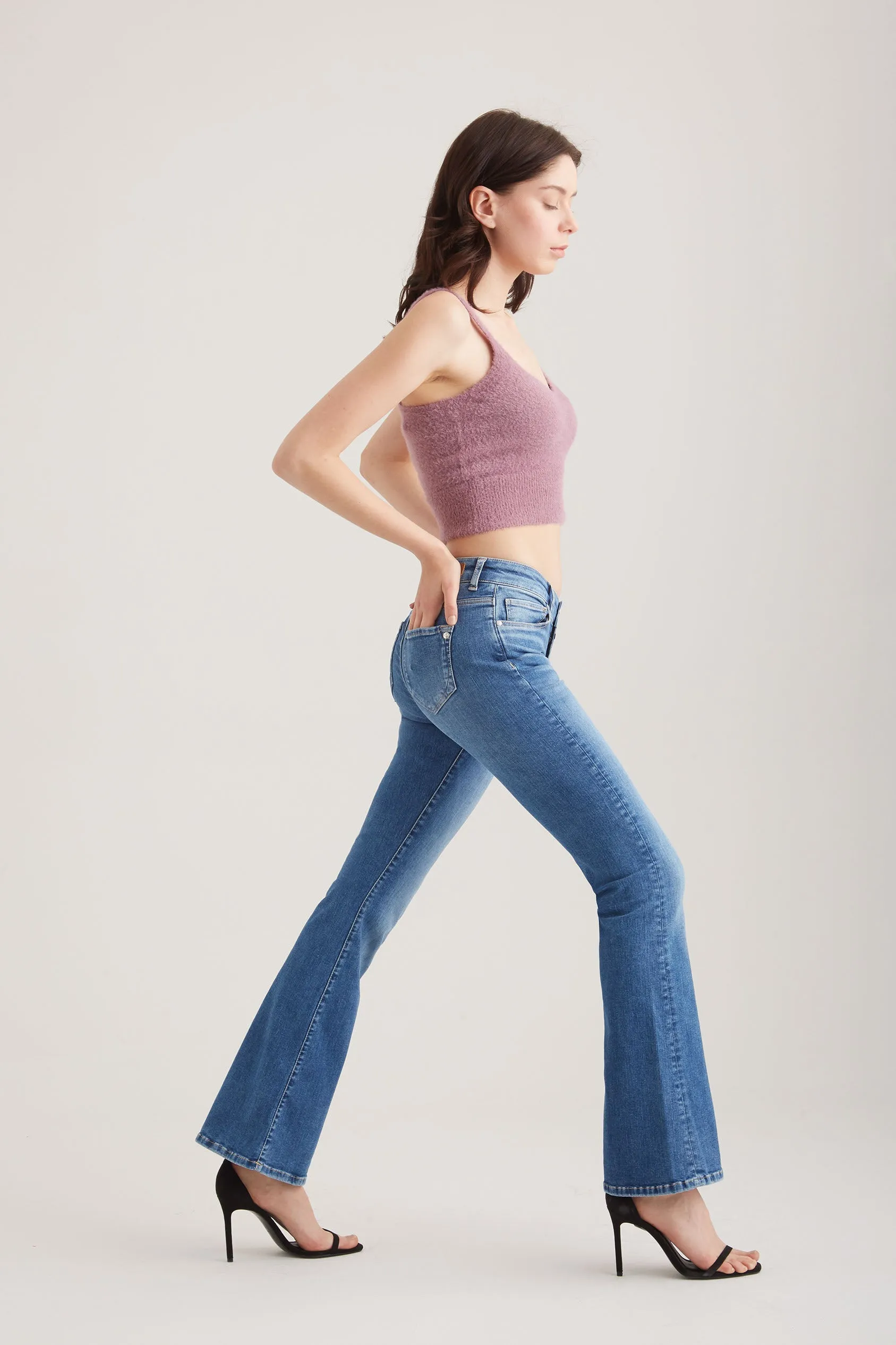 Laura - Mid Waist Flare Jeans - Medium Blue