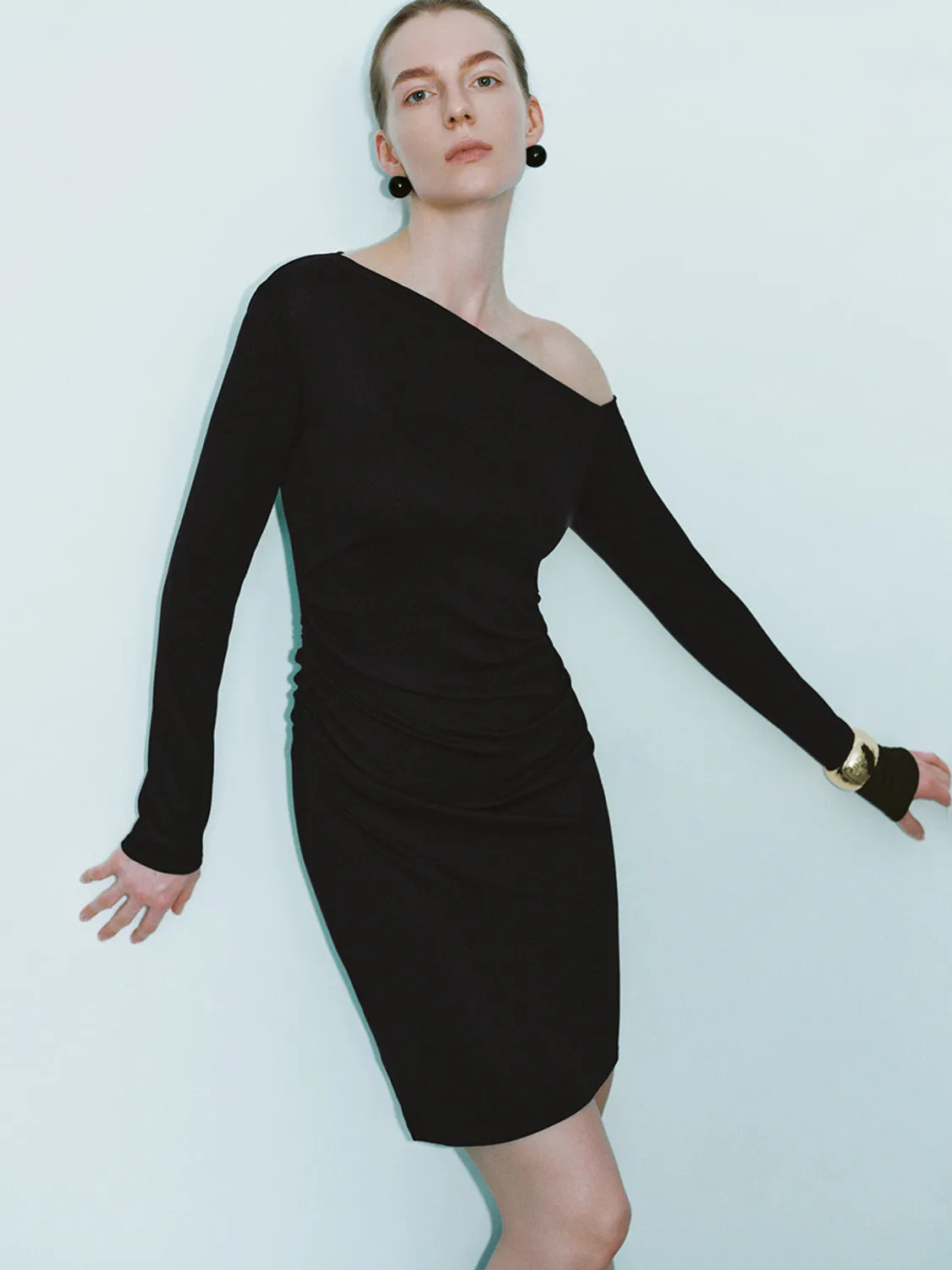 One Shoulder Skinny-Fit Dresses
