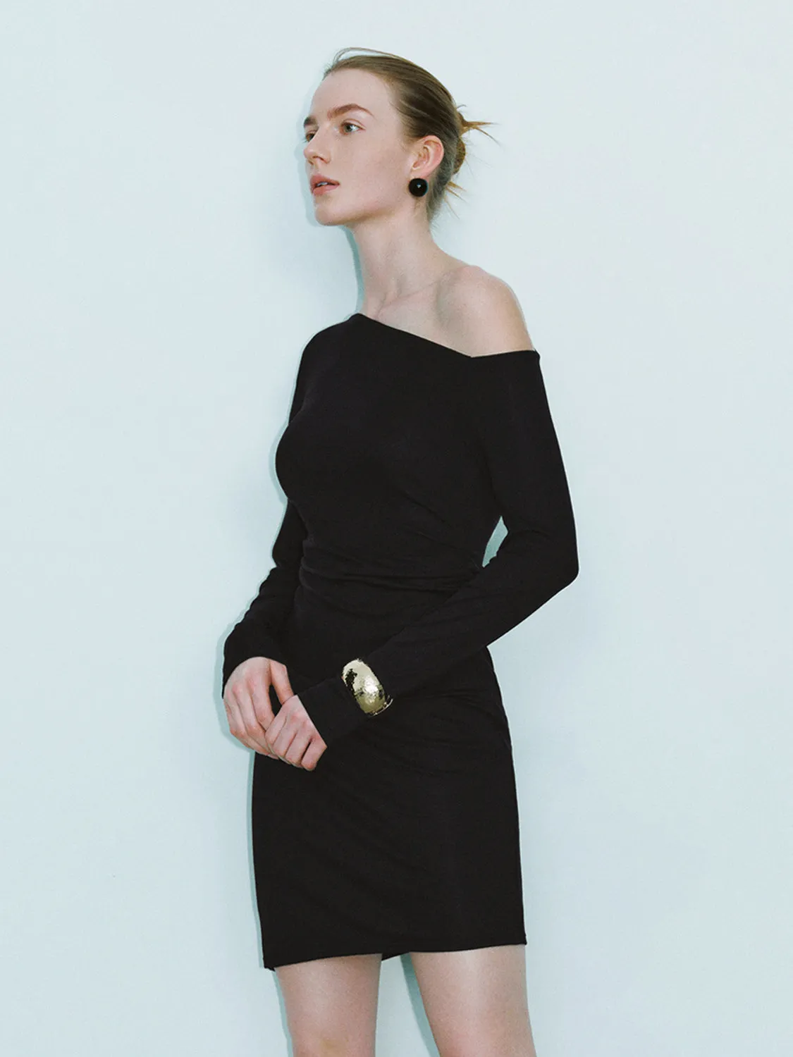 One Shoulder Skinny-Fit Dresses