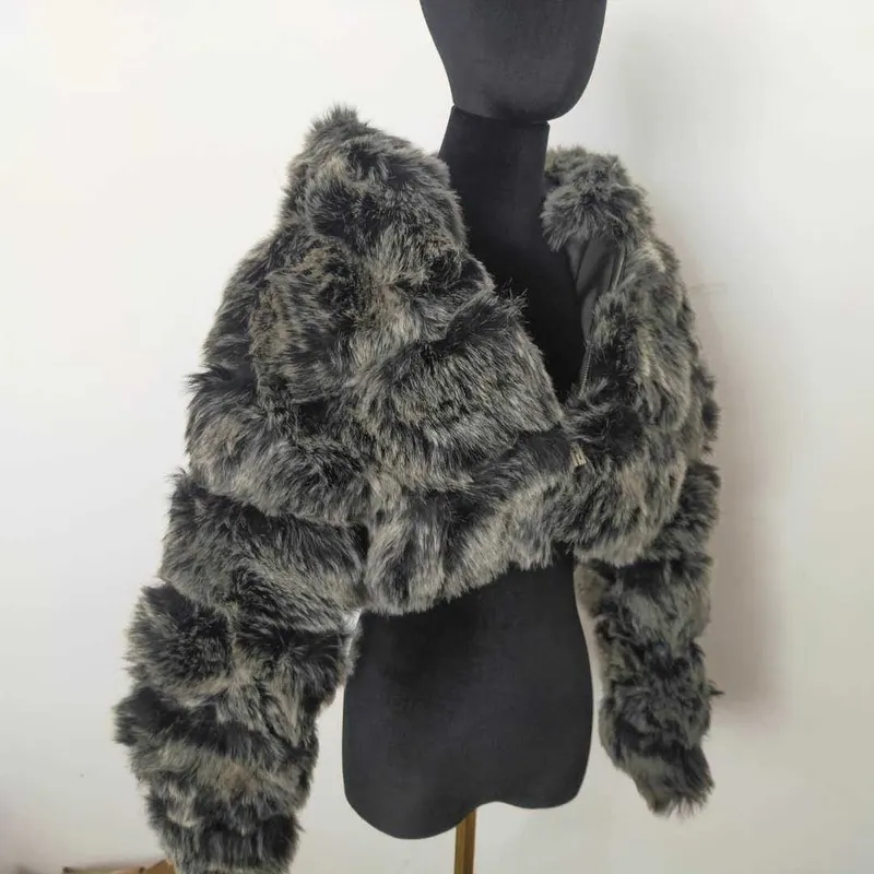 Wholesale women's winter faux fur coats (DR8216)